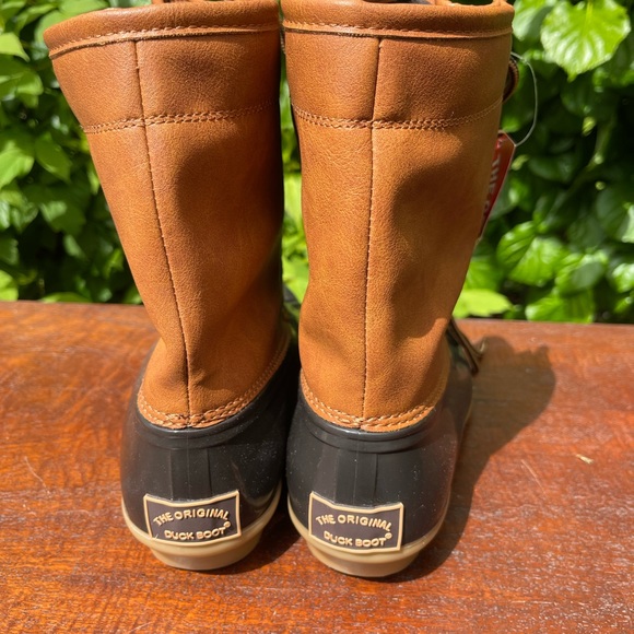 NWT The Original Duck Boot, size 6 - Picture 5 of 7